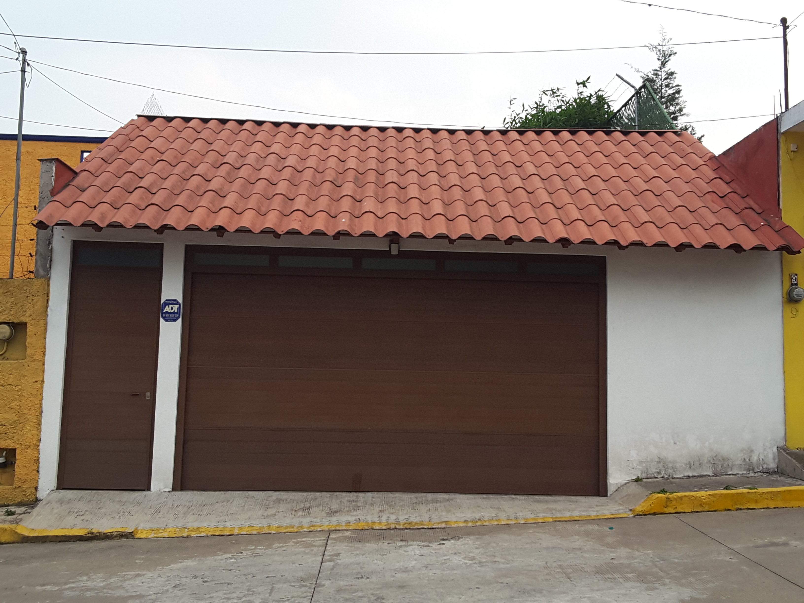  Casa en Venta Coatepec,3 recámaras con terreno de 160m2 o 310 m2 (hermoso jardin)