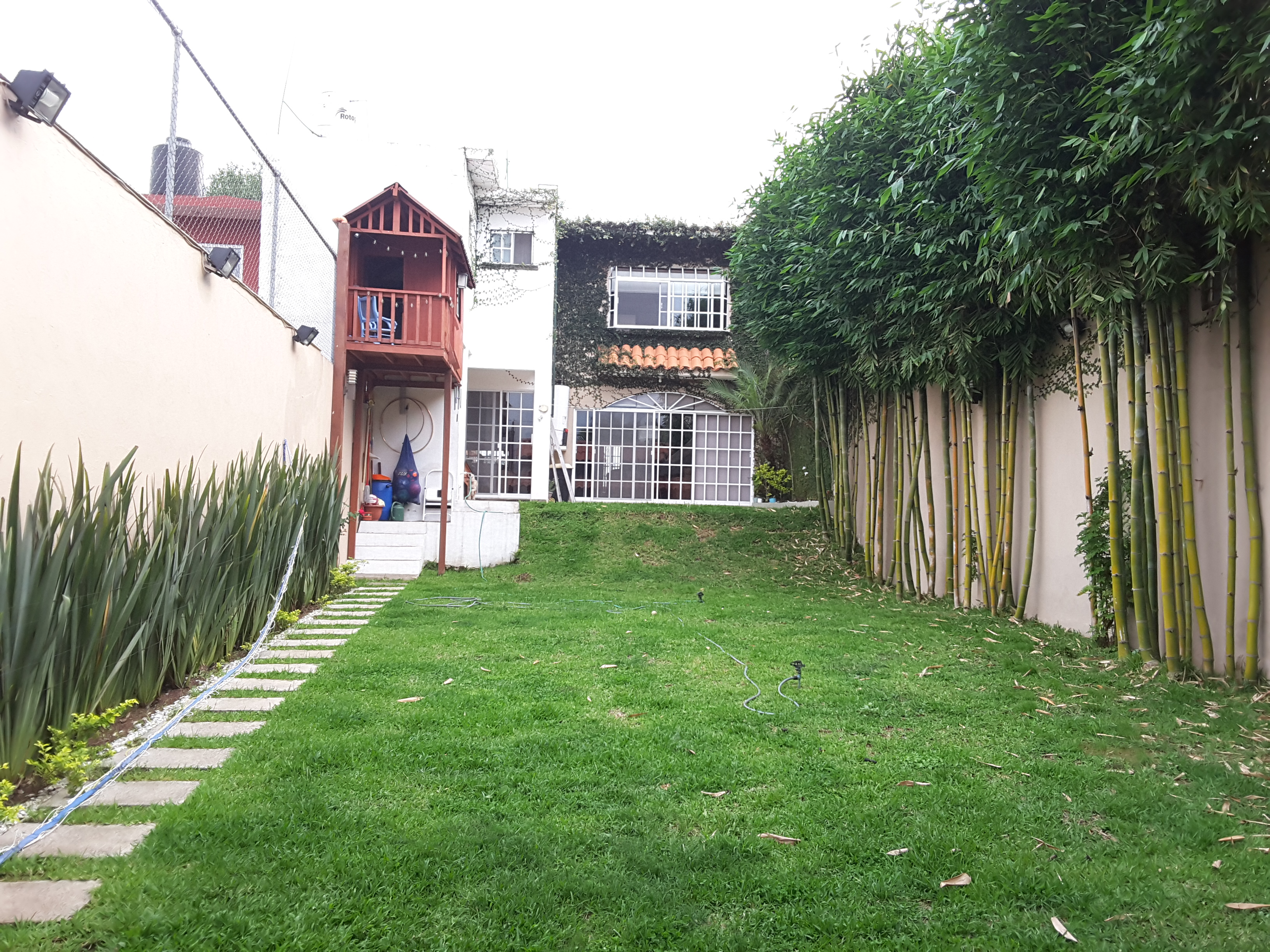  Casa en Venta Coatepec,3 recámaras con terreno de 160m2 o 310 m2 (hermoso jardin)